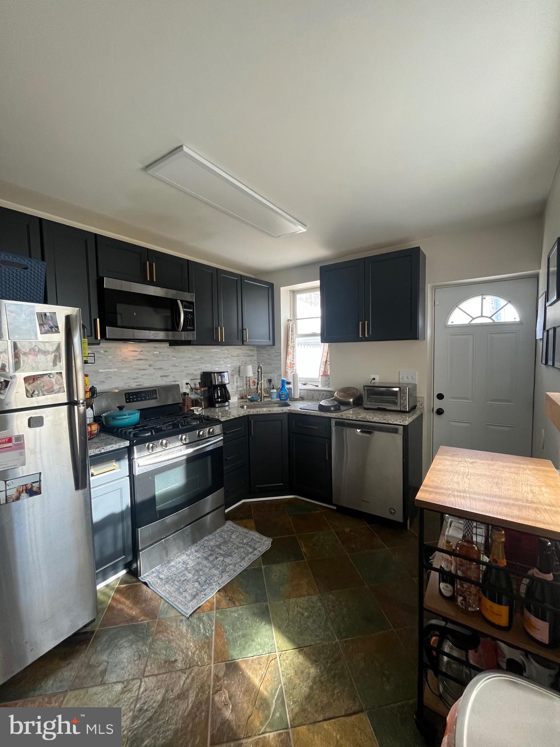 LOCUST POINT - Residential Lease