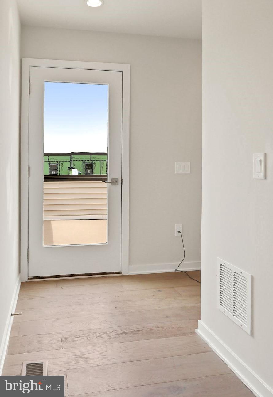 REGENCY AT BELMONT - Residential