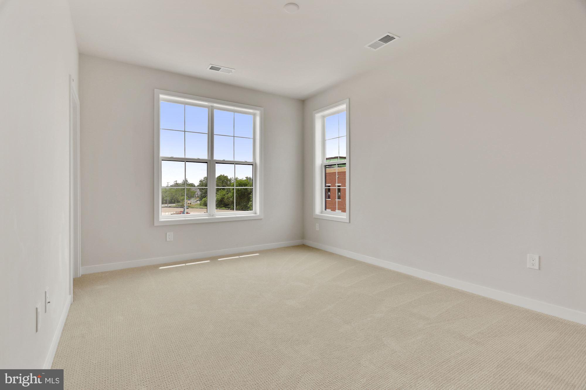 REGENCY AT BELMONT - Residential