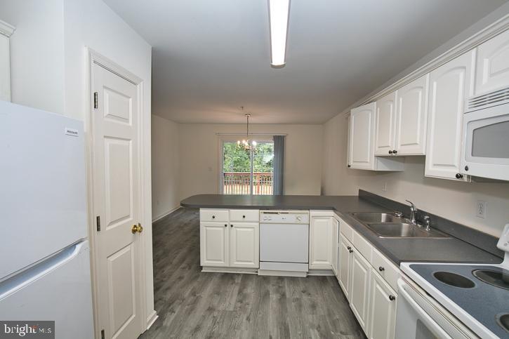 STONE GATE - Residential