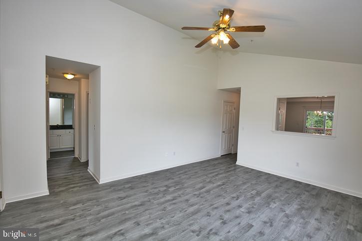 STONE GATE - Residential