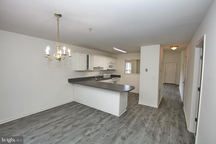 STONE GATE - Residential