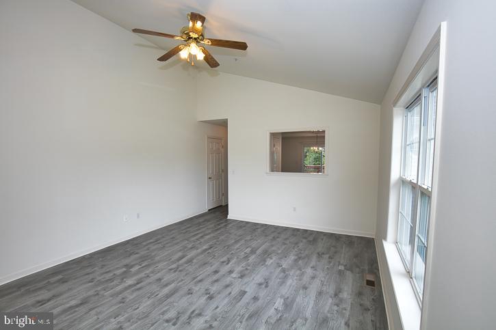 STONE GATE - Residential