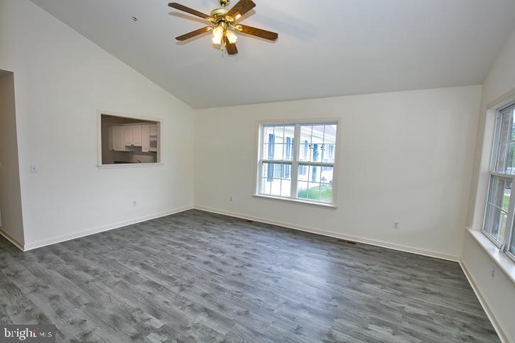 STONE GATE - Residential