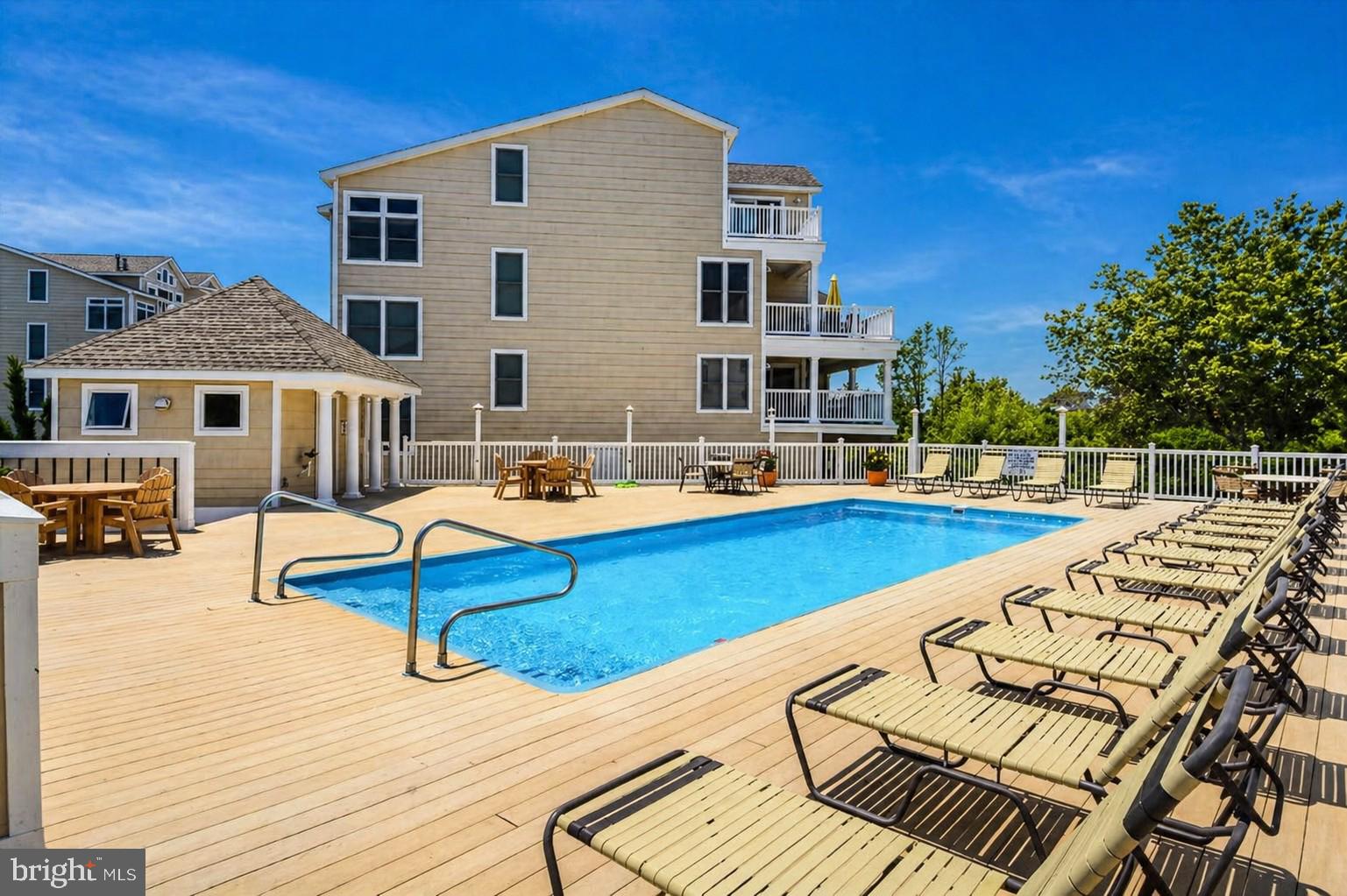 40160 SALT MEADOW DRIVE