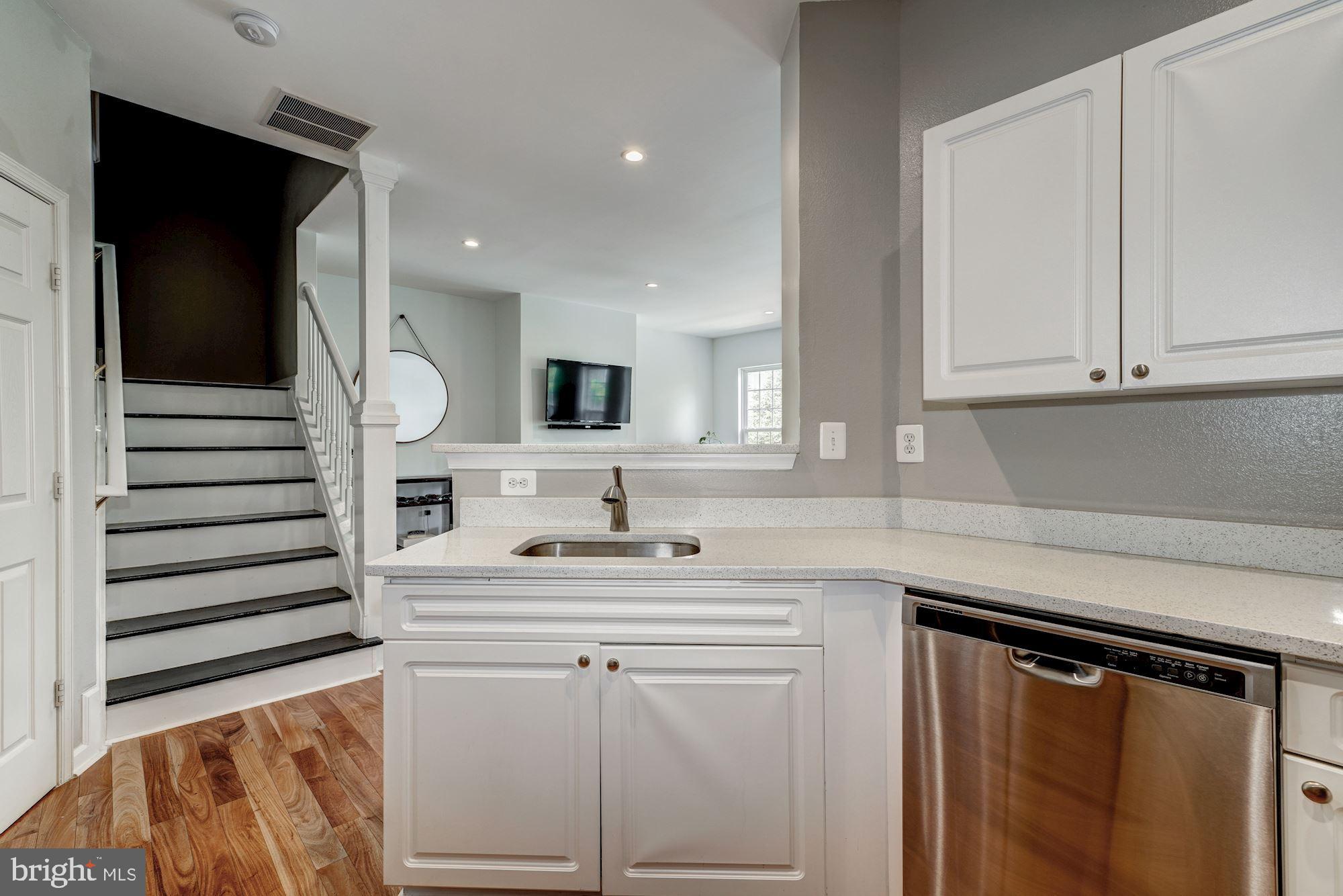 HIGH POINTE AT JEFFERSON PARK - Residential