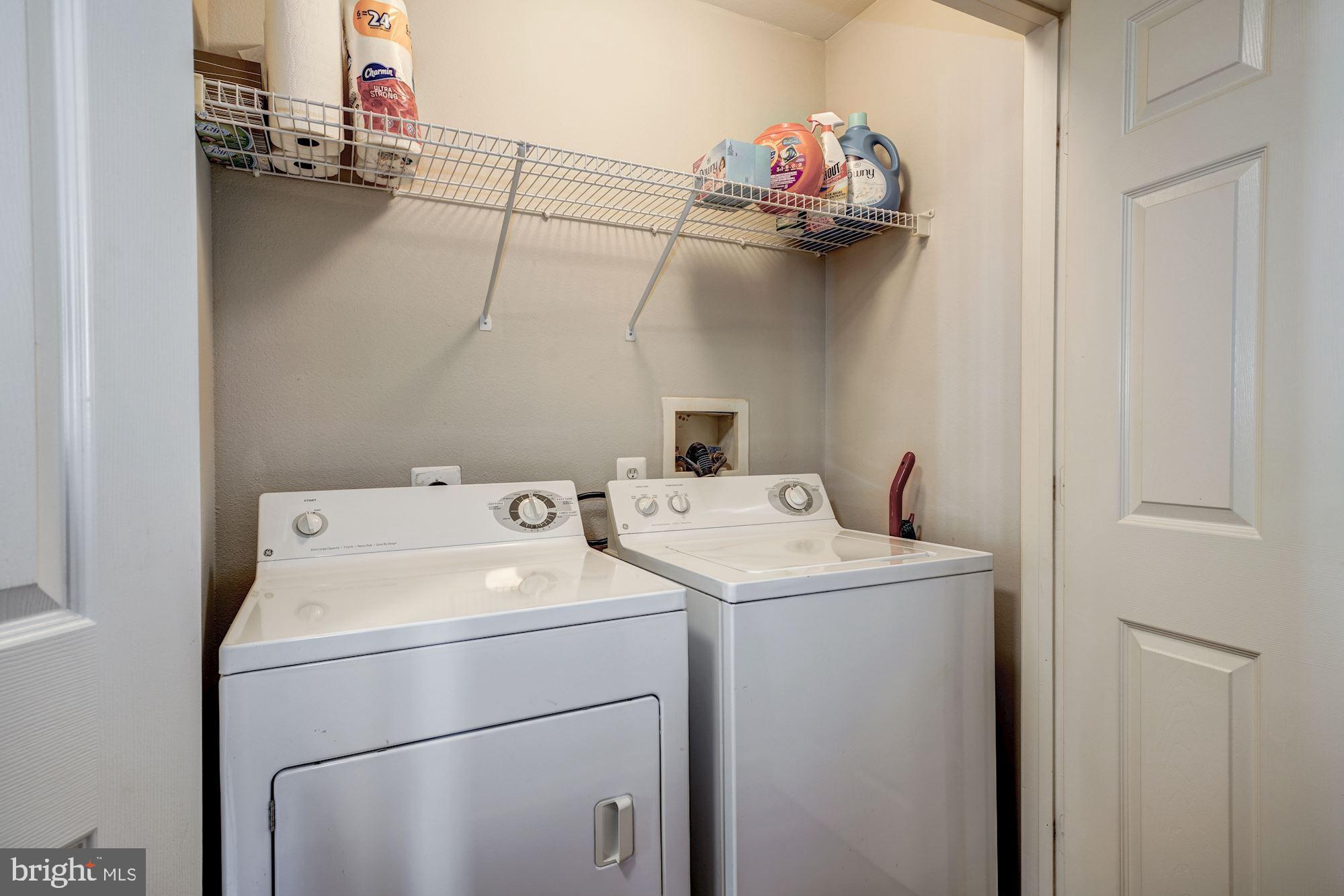 HIGH POINTE AT JEFFERSON PARK - Residential