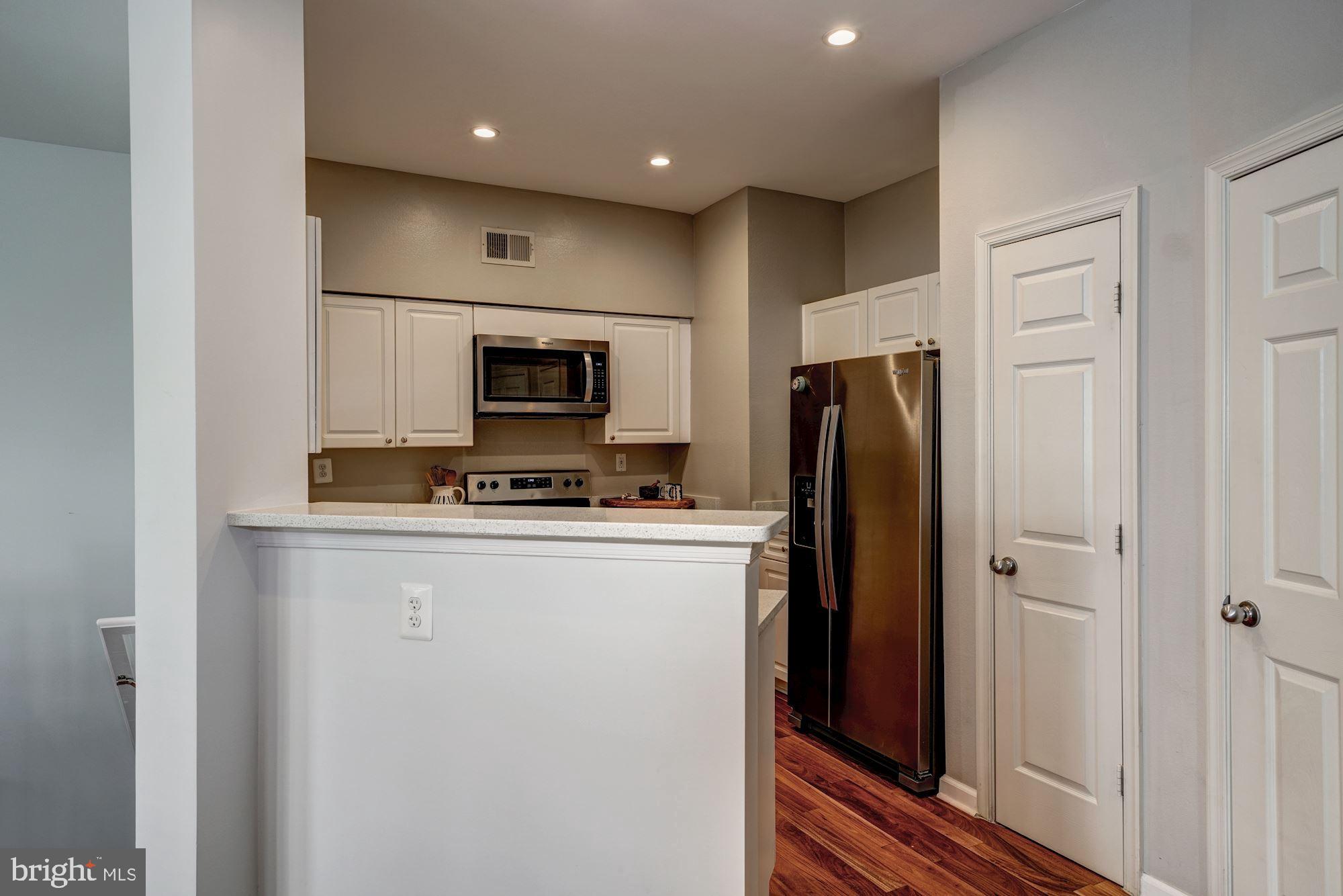 HIGH POINTE AT JEFFERSON PARK - Residential