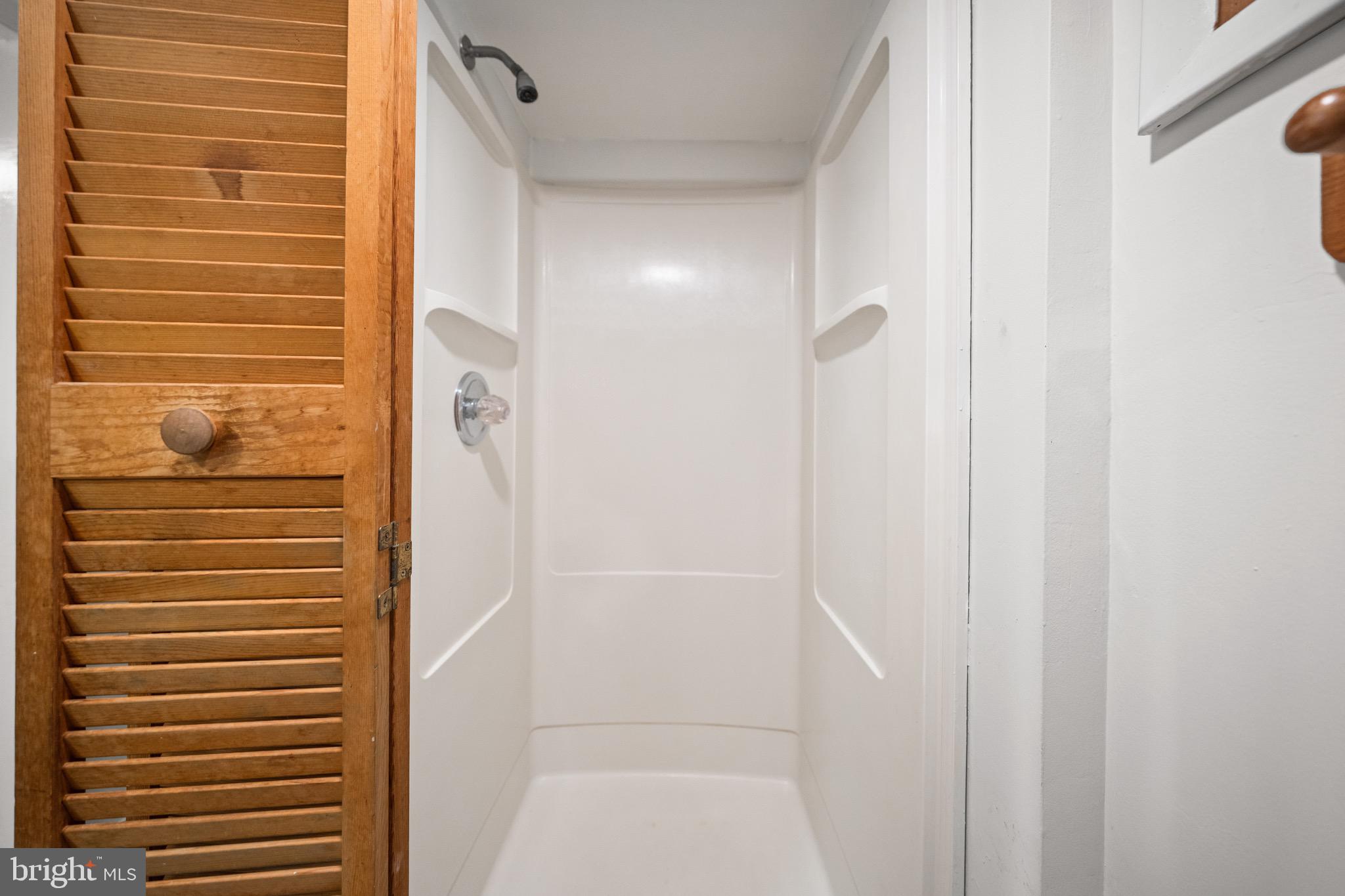 KENSINGTON - Residential