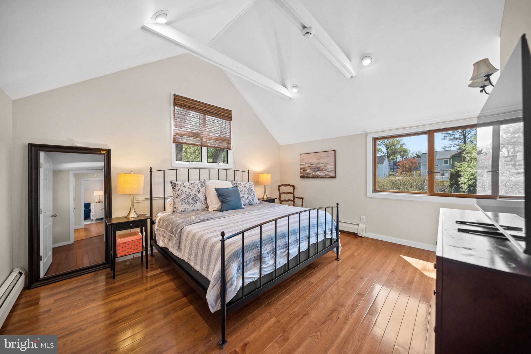 KENSINGTON - Residential