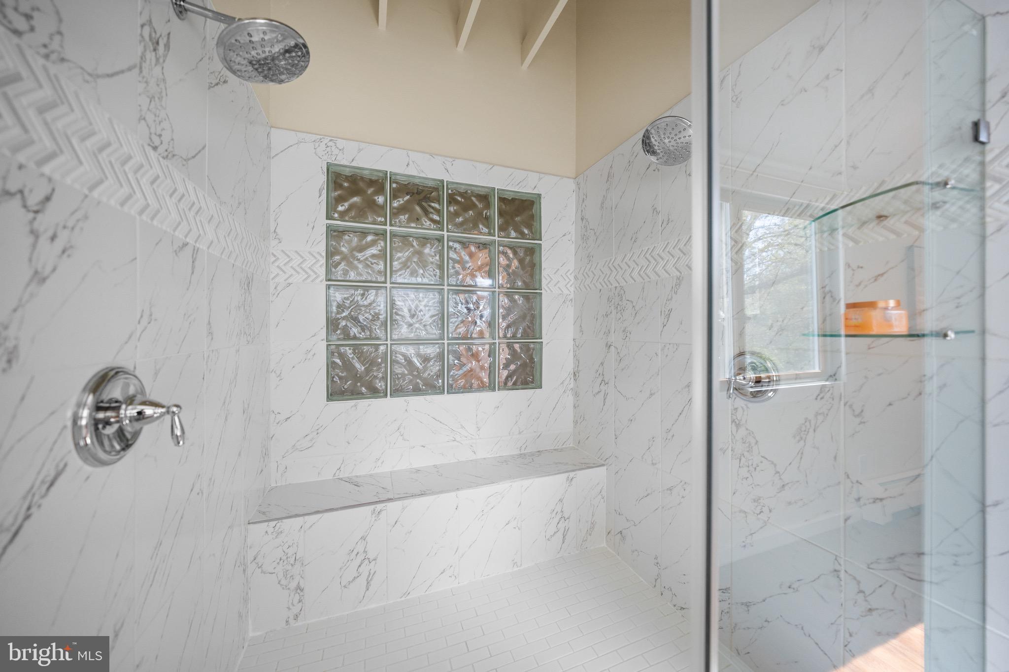 KENSINGTON - Residential