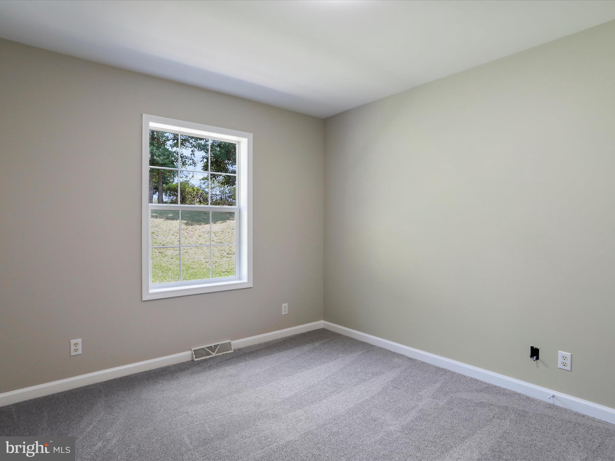 CLEMENTS MOUNTAIN - Residential