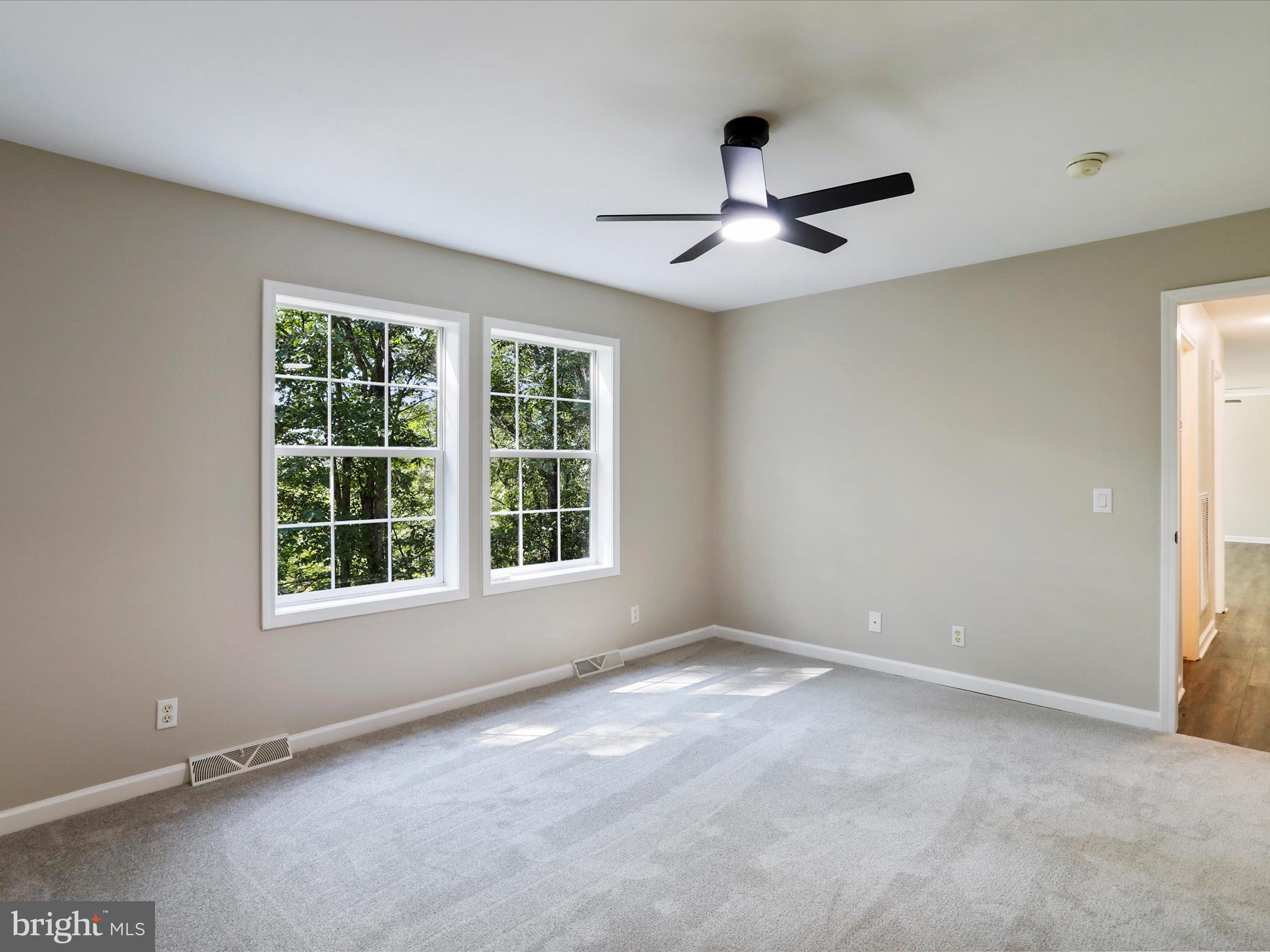 CLEMENTS MOUNTAIN - Residential