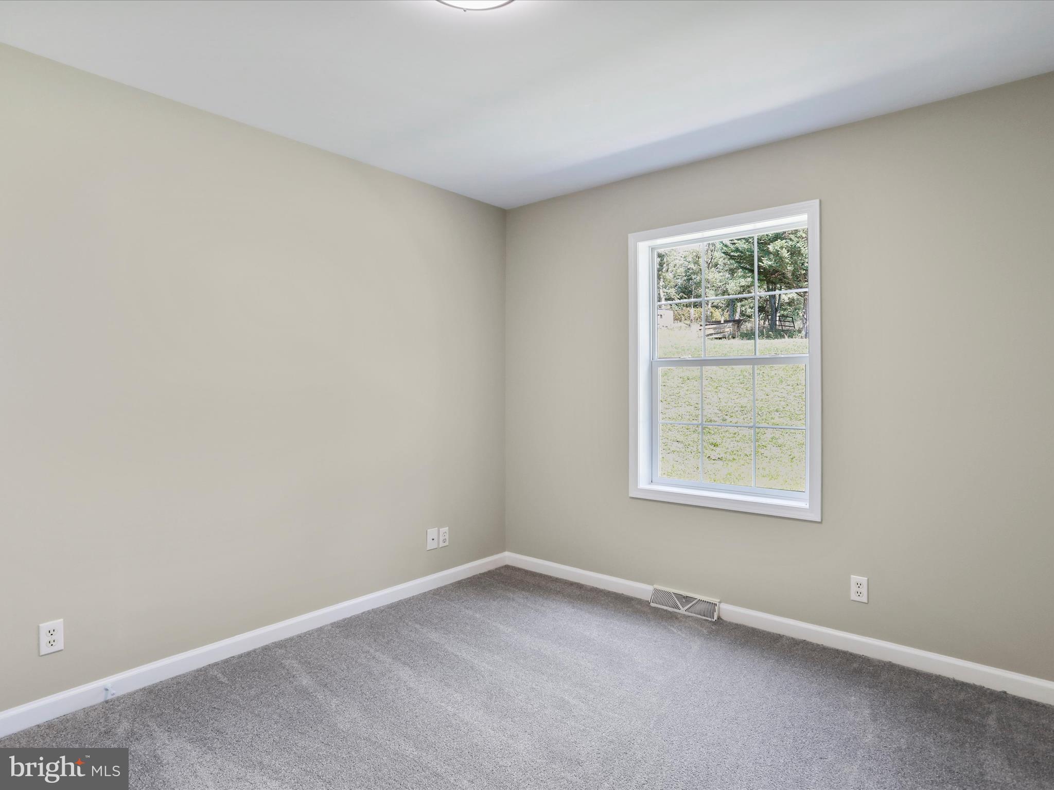 CLEMENTS MOUNTAIN - Residential