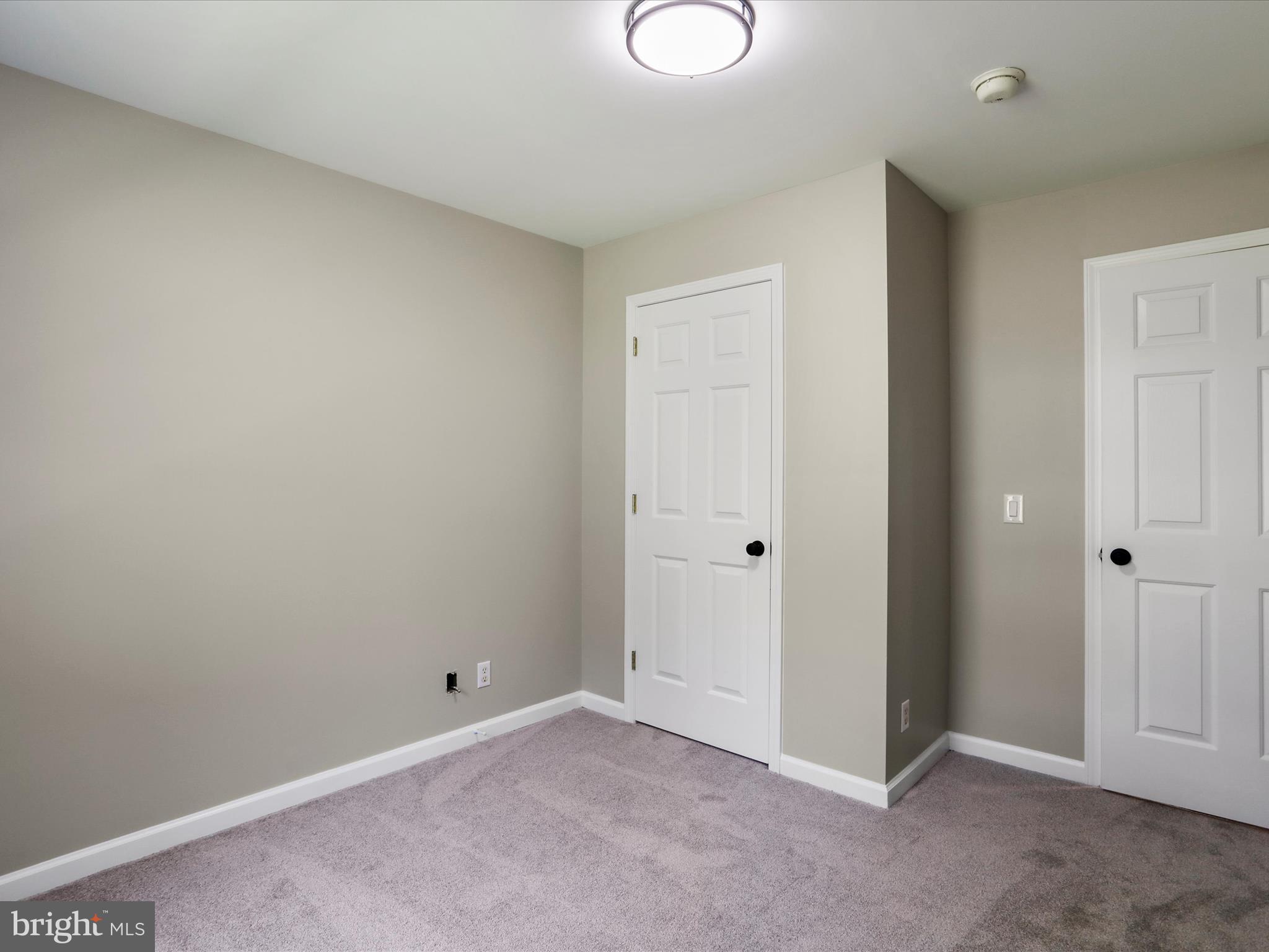 CLEMENTS MOUNTAIN - Residential