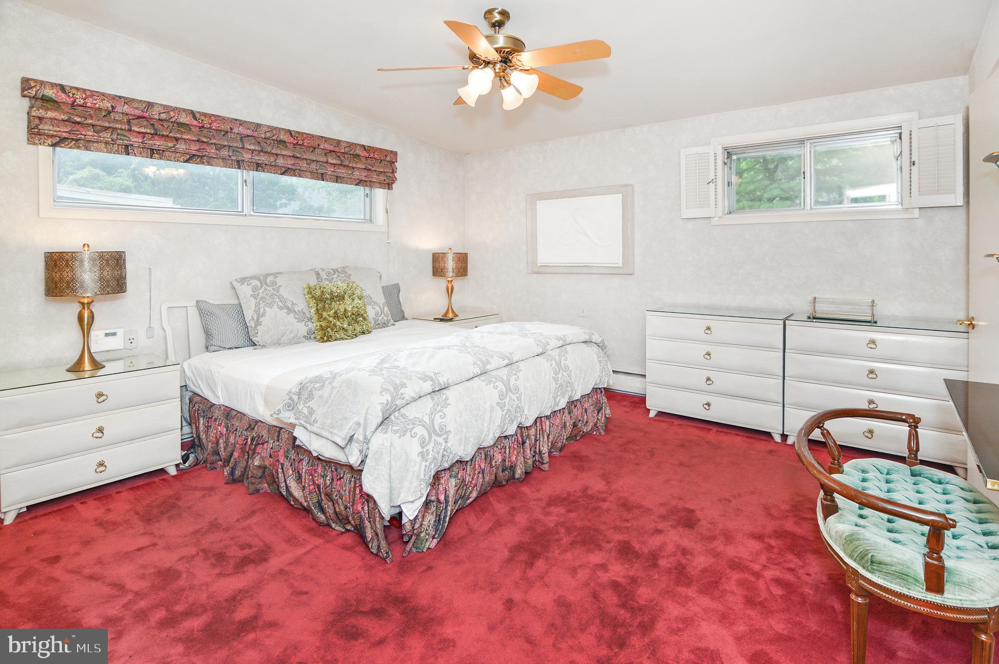 MIDFIELD - Residential