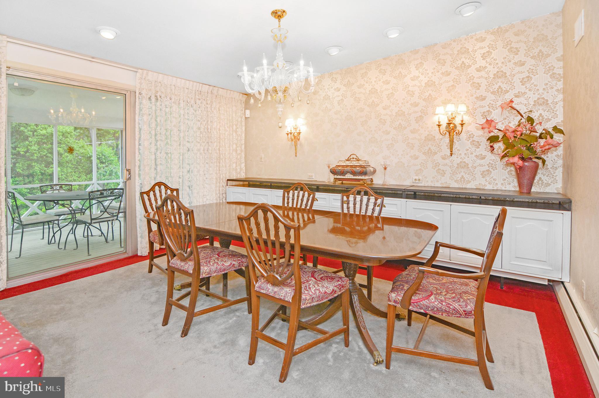 MIDFIELD - Residential