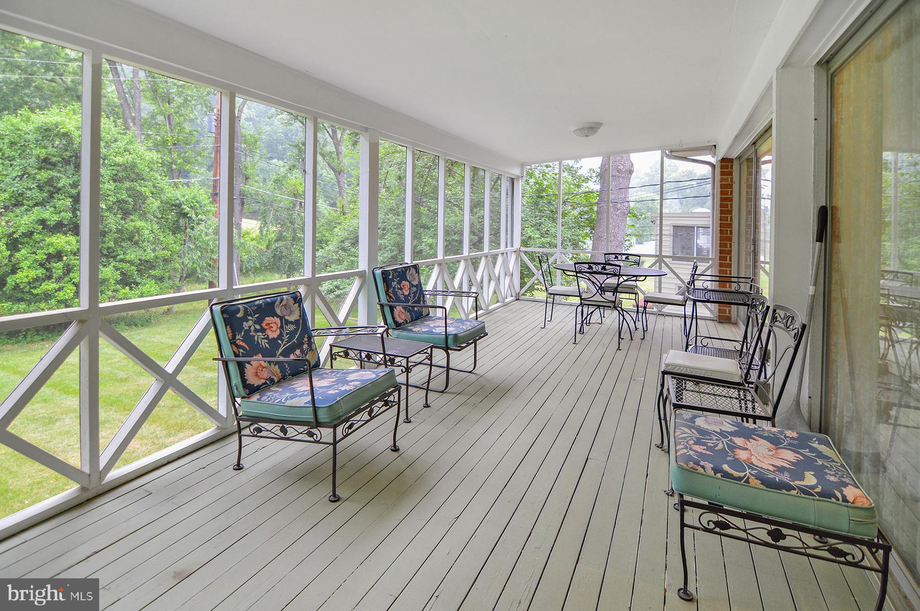 MIDFIELD - Residential