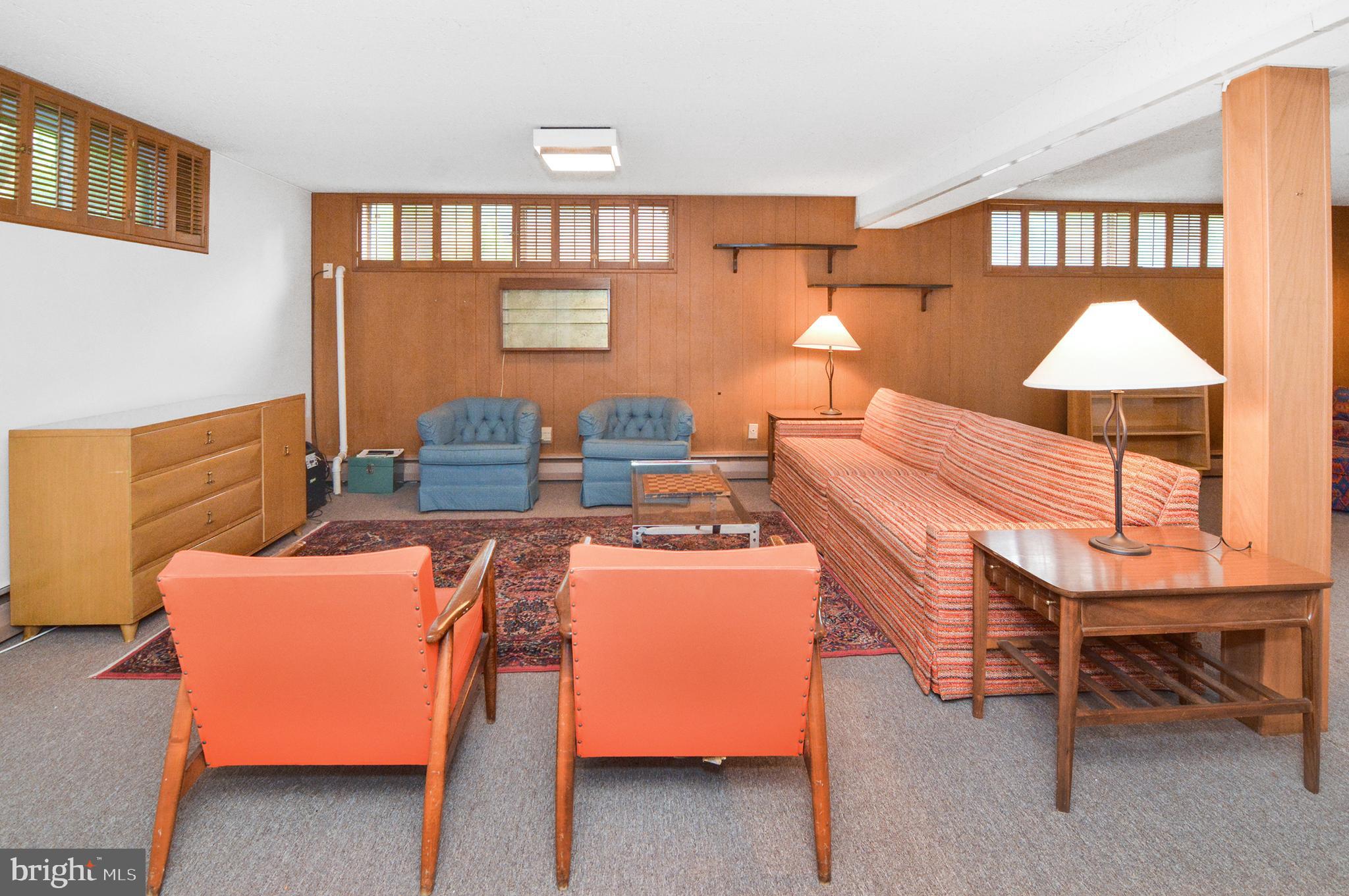 MIDFIELD - Residential