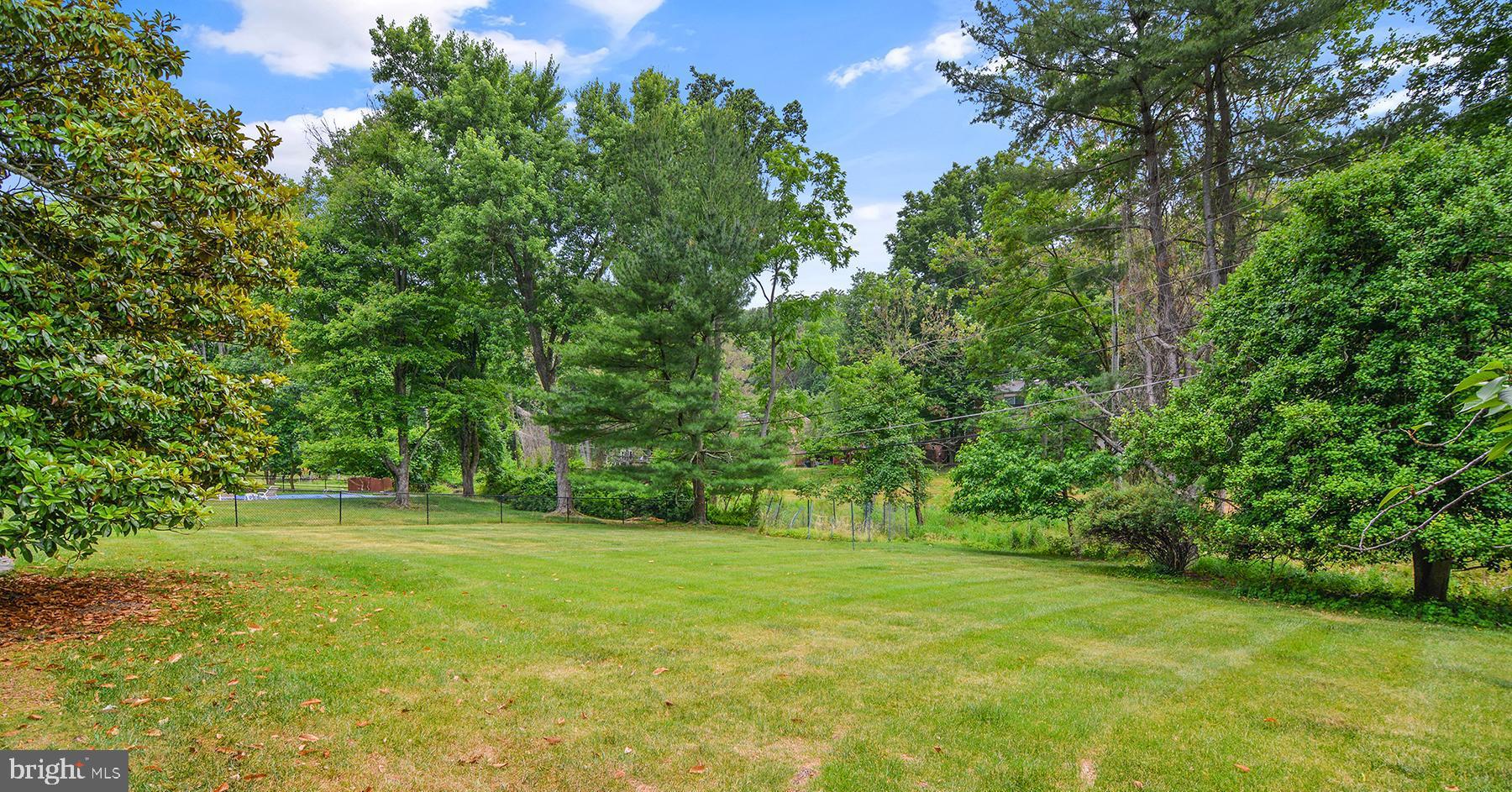 MIDFIELD - Residential