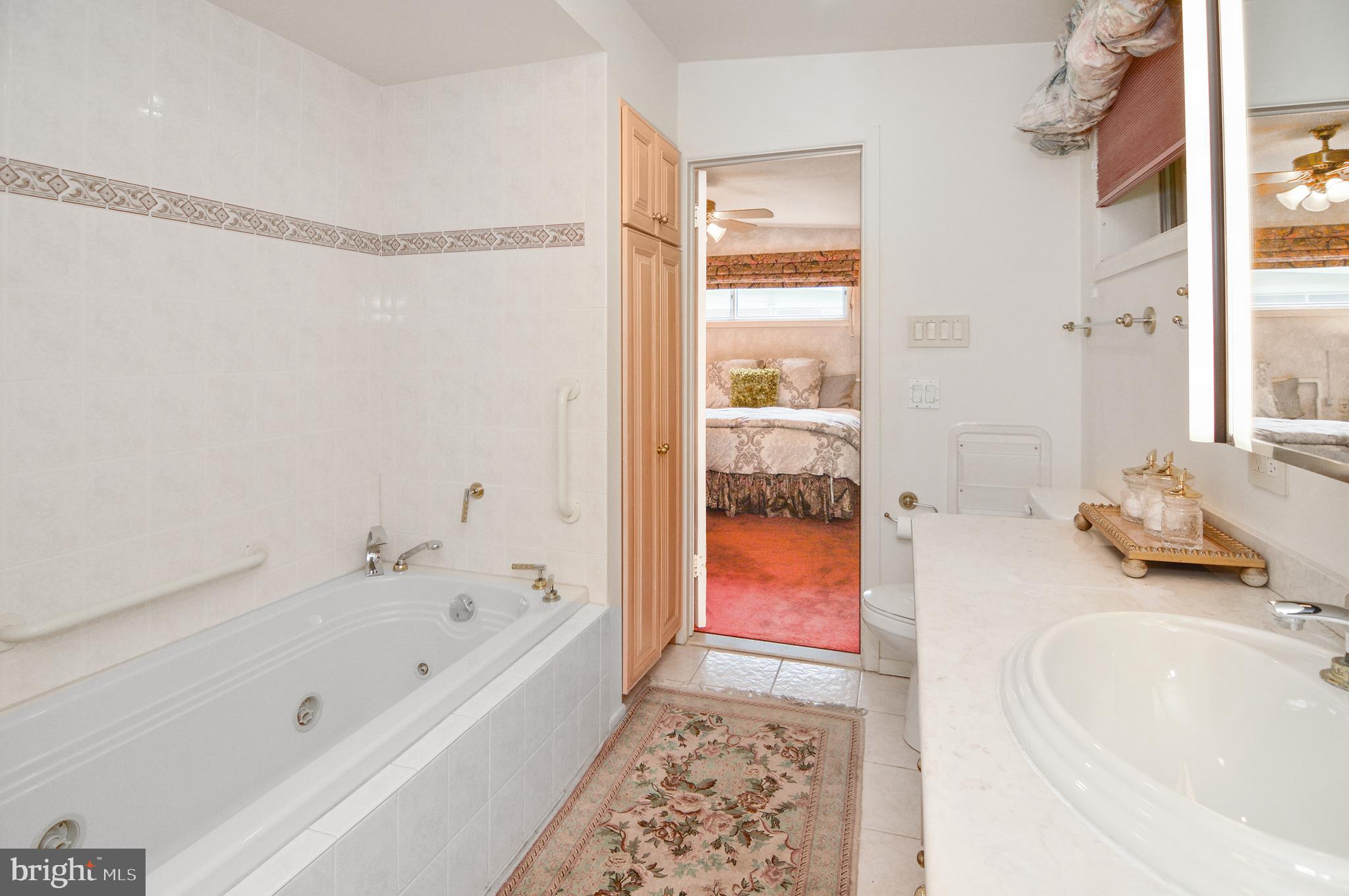 MIDFIELD - Residential