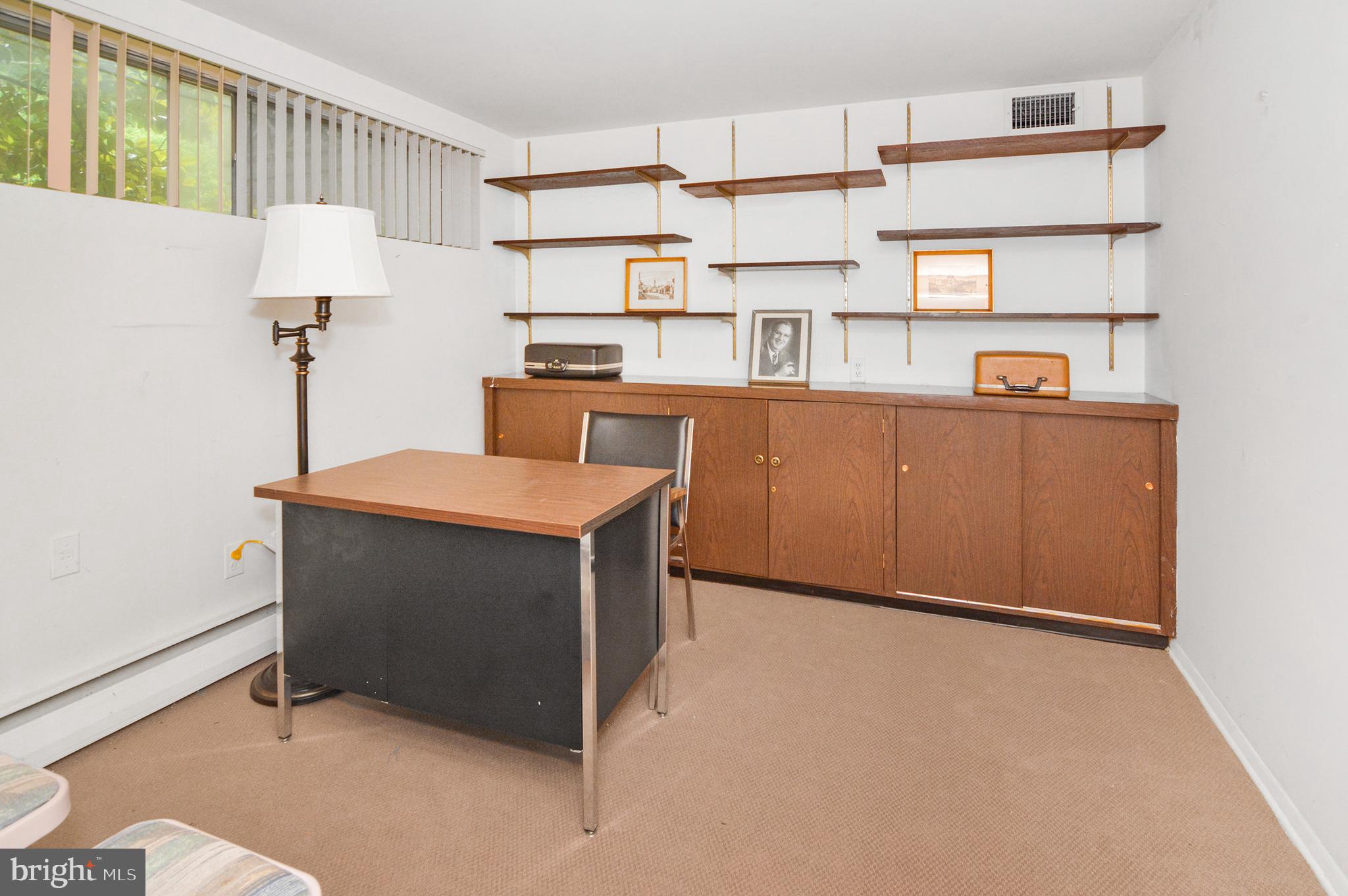 MIDFIELD - Residential