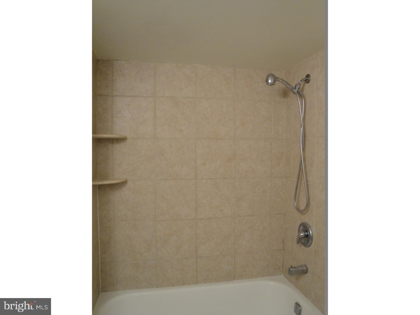 SOCIETY HILL - Residential Lease