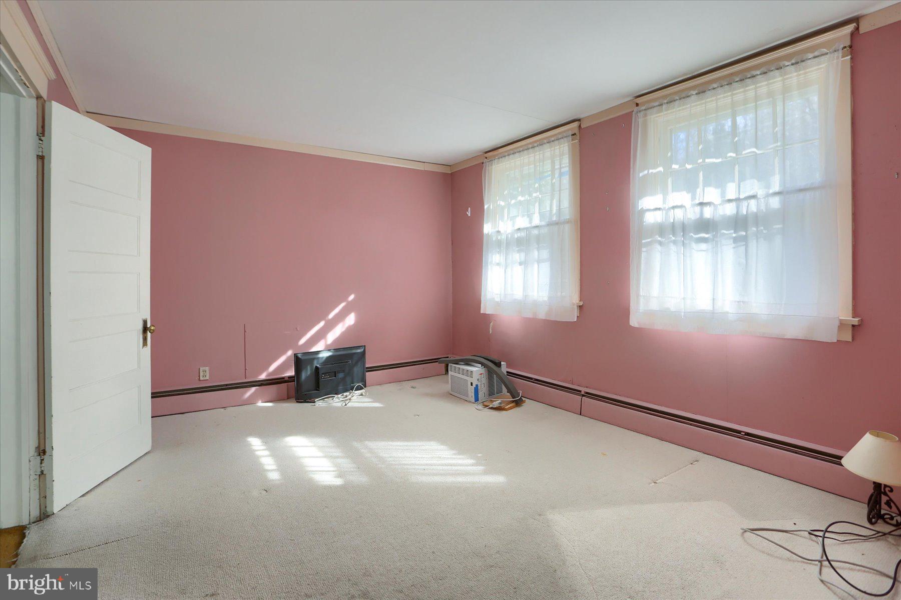 HILLSIDE - Residential