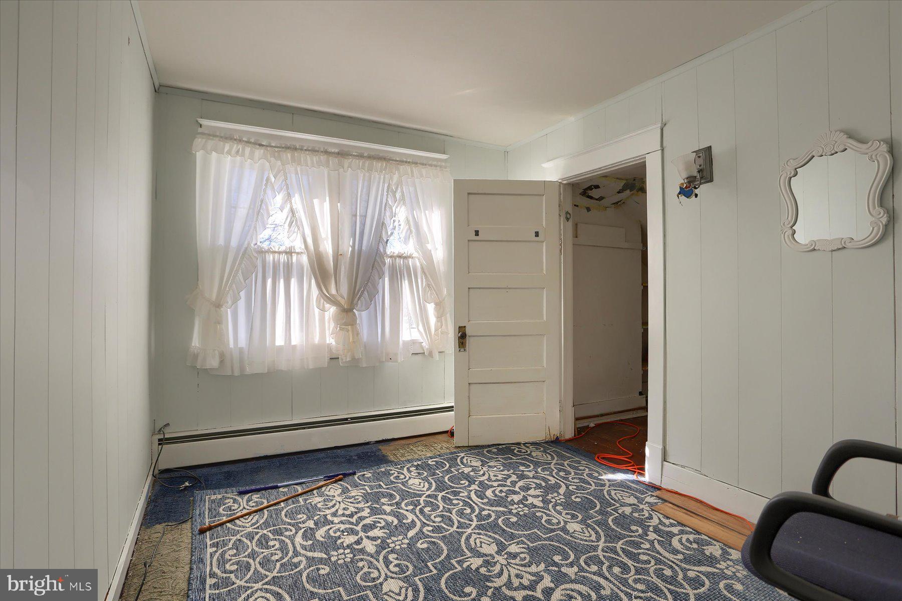 HILLSIDE - Residential