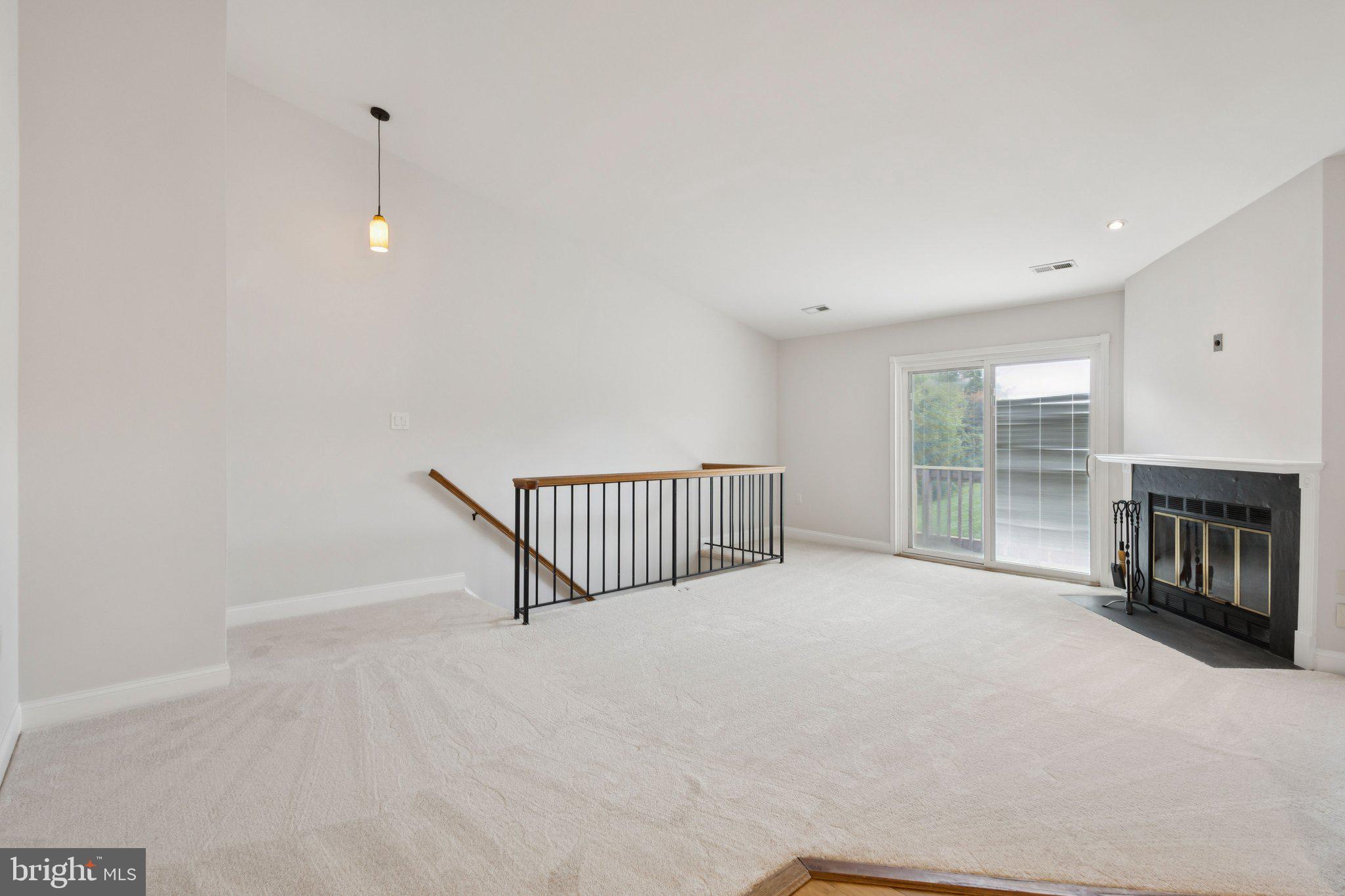 10421 PARADISE COURT