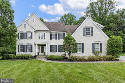 Homes For Sale - 118 Woodridge Drive<br/> KENNETT SQUARE, PA 19348