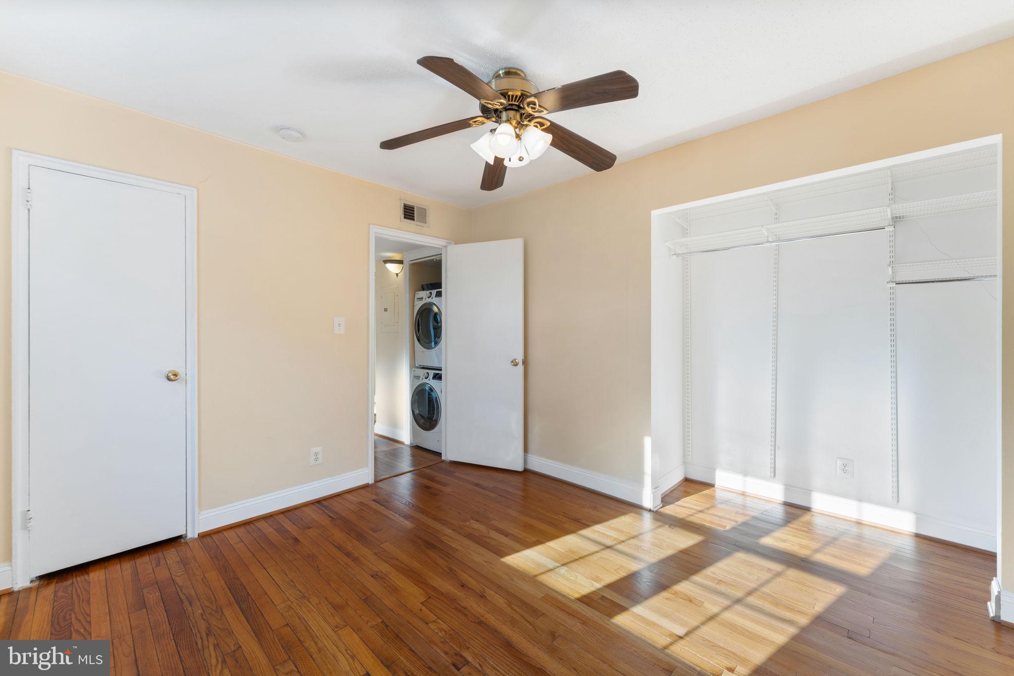 VILLAGES AT FALLS CHURCH - Residential Lease