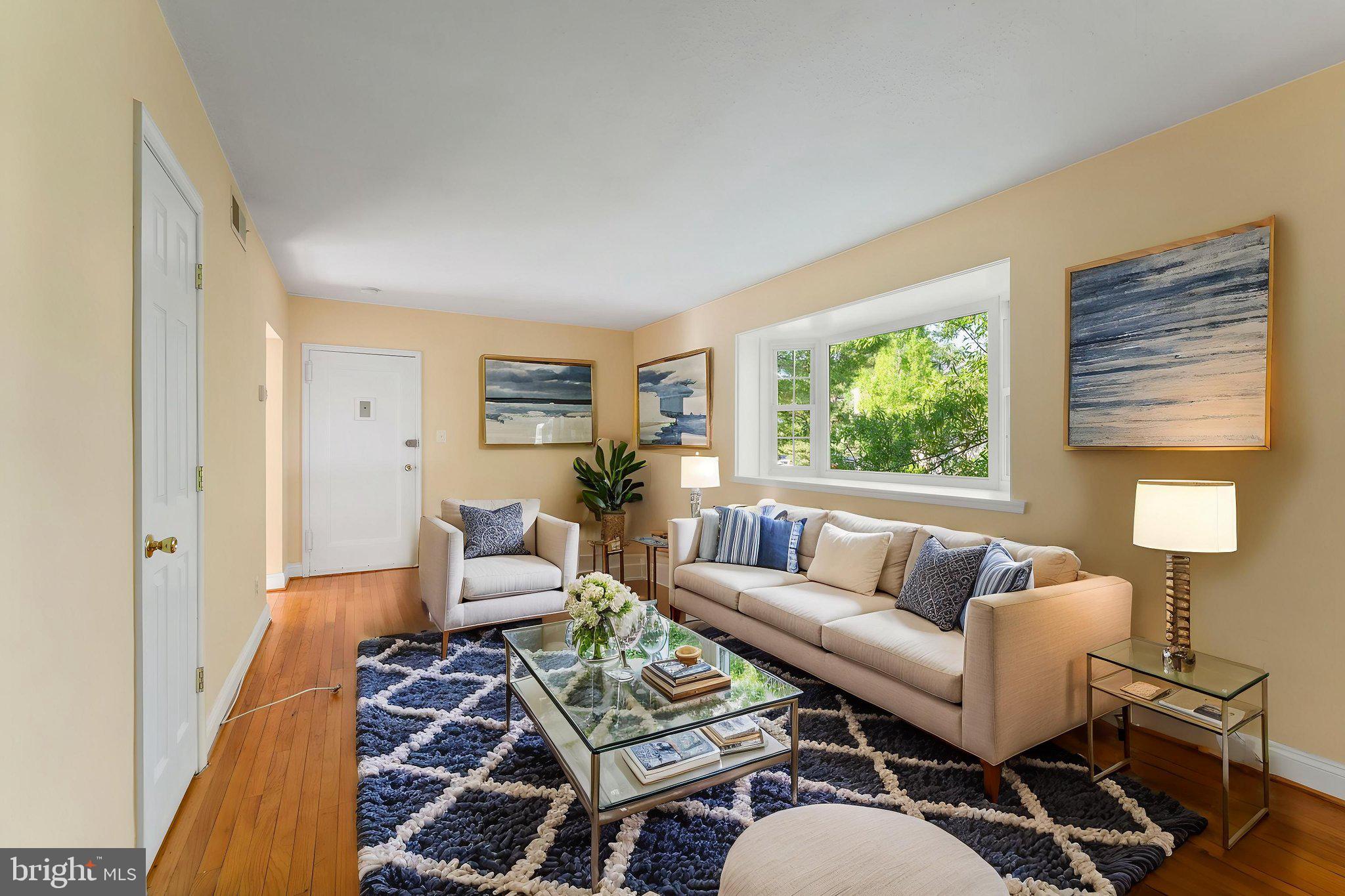 VILLAGES AT FALLS CHURCH - Residential Lease