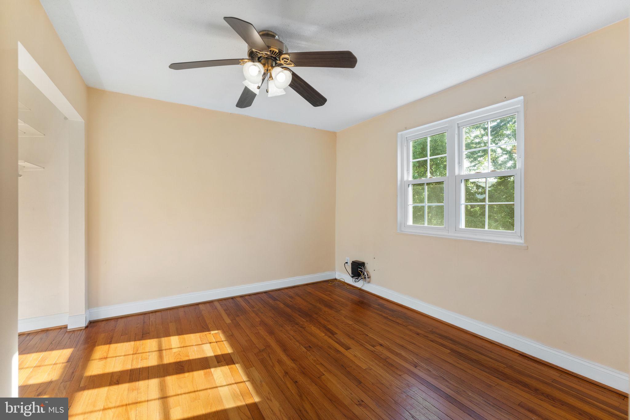 VILLAGES AT FALLS CHURCH - Residential Lease