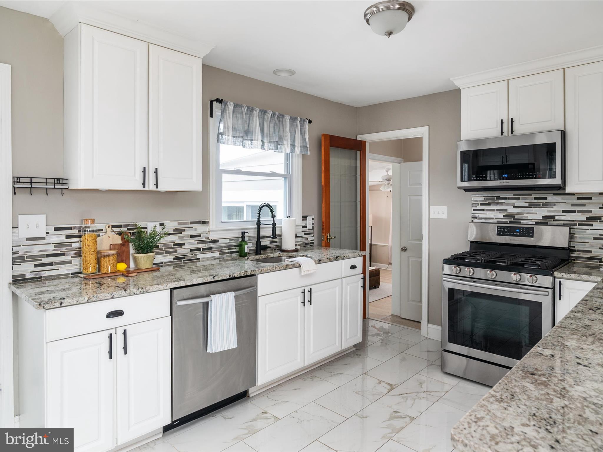 GLENMORE - Residential