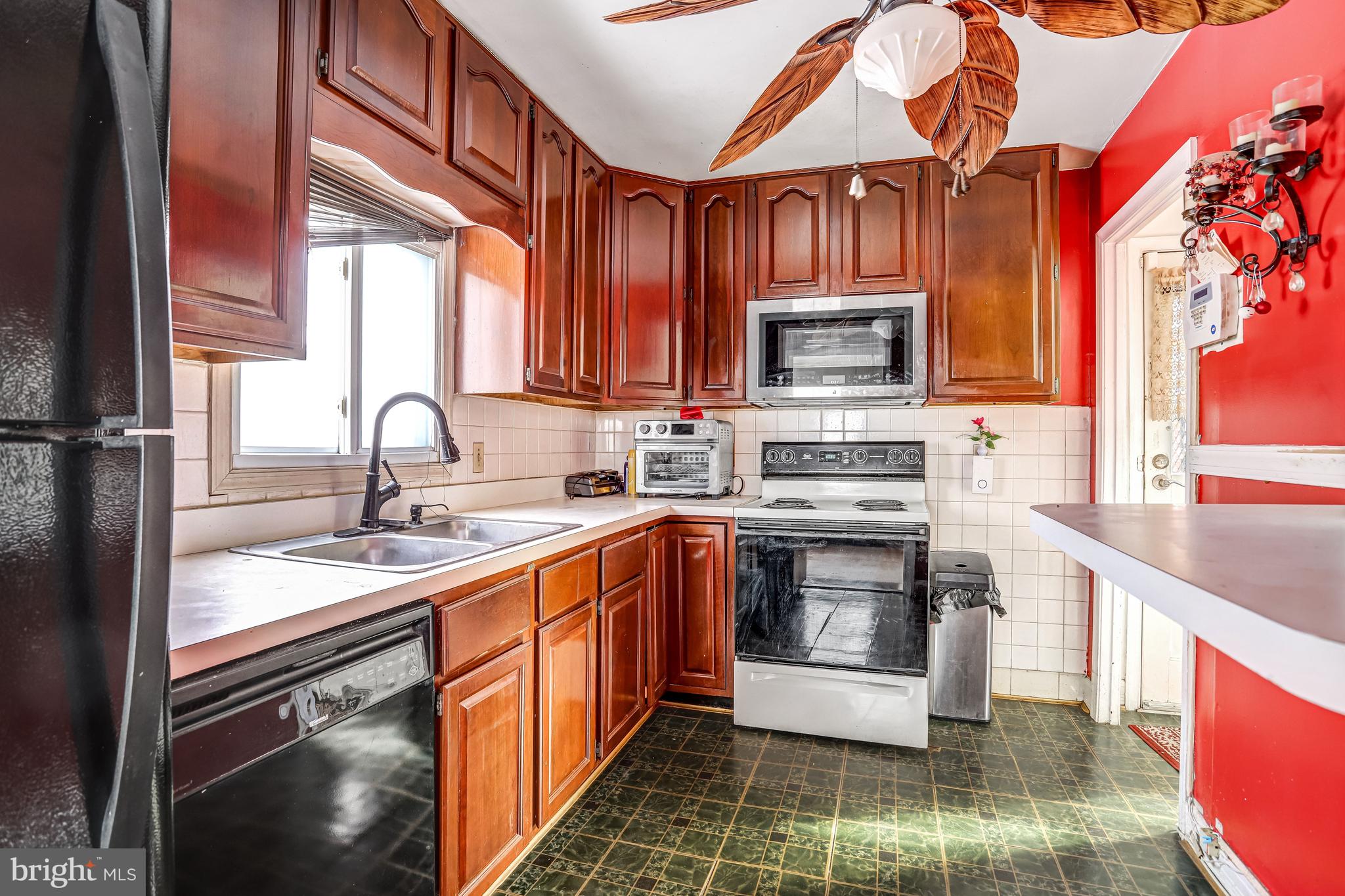 KENSINGTON - Residential