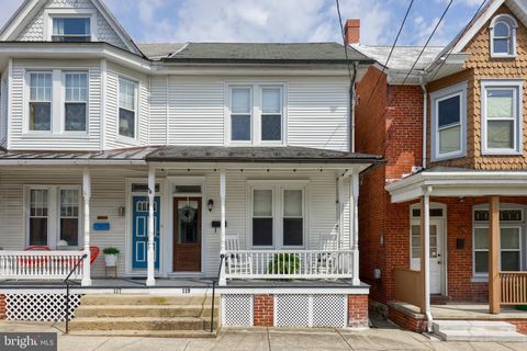 Photo of 119 S Cedar Street, LITITZ, PA 17543 (MLS # PALA2068378)