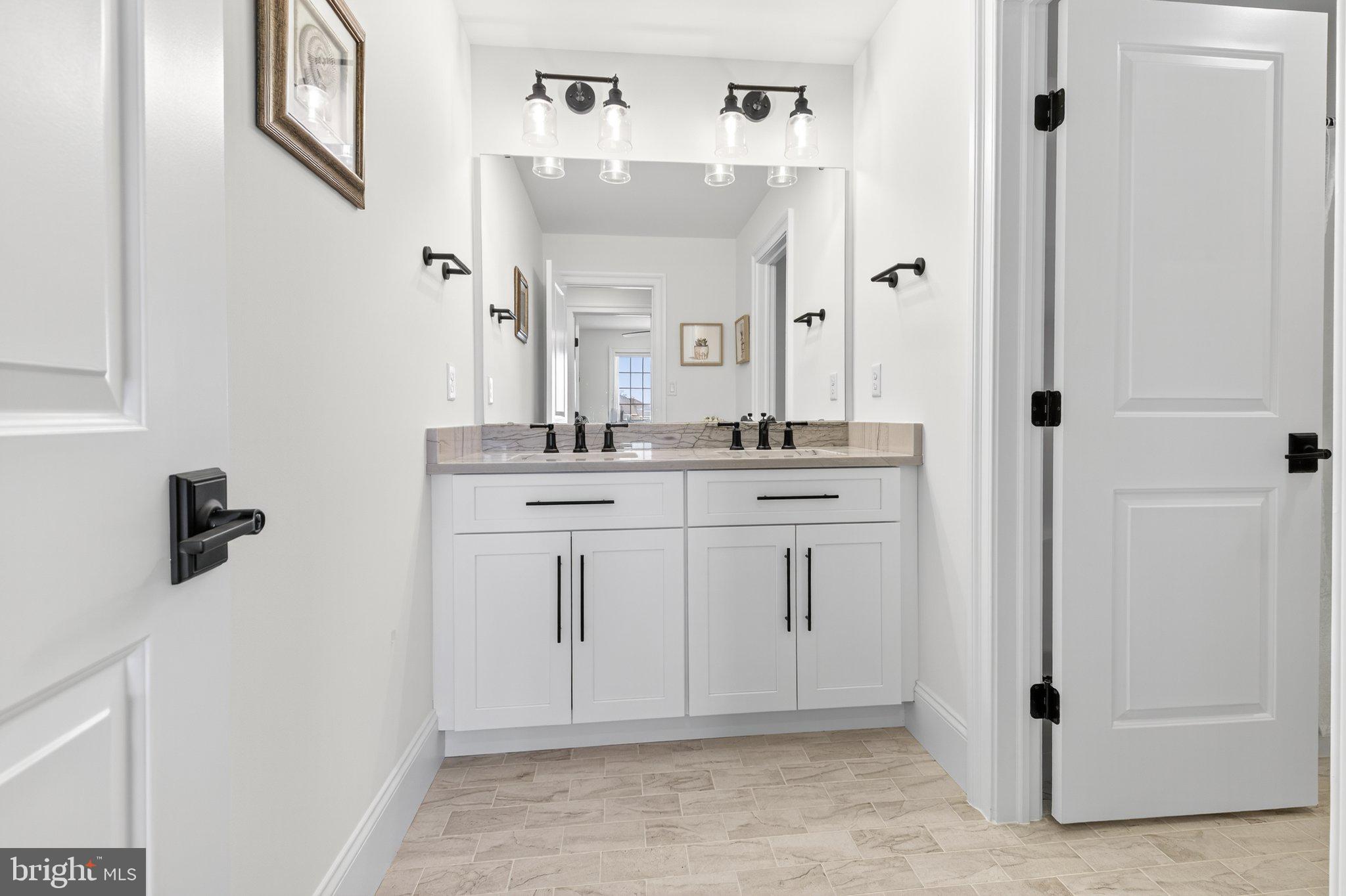 STONEHENGE ESTATES - Residential