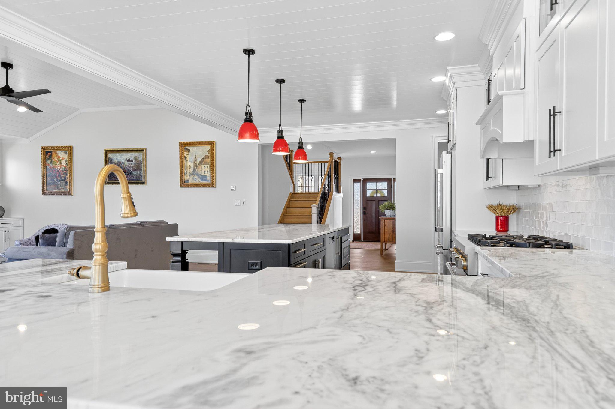 STONEHENGE ESTATES - Residential