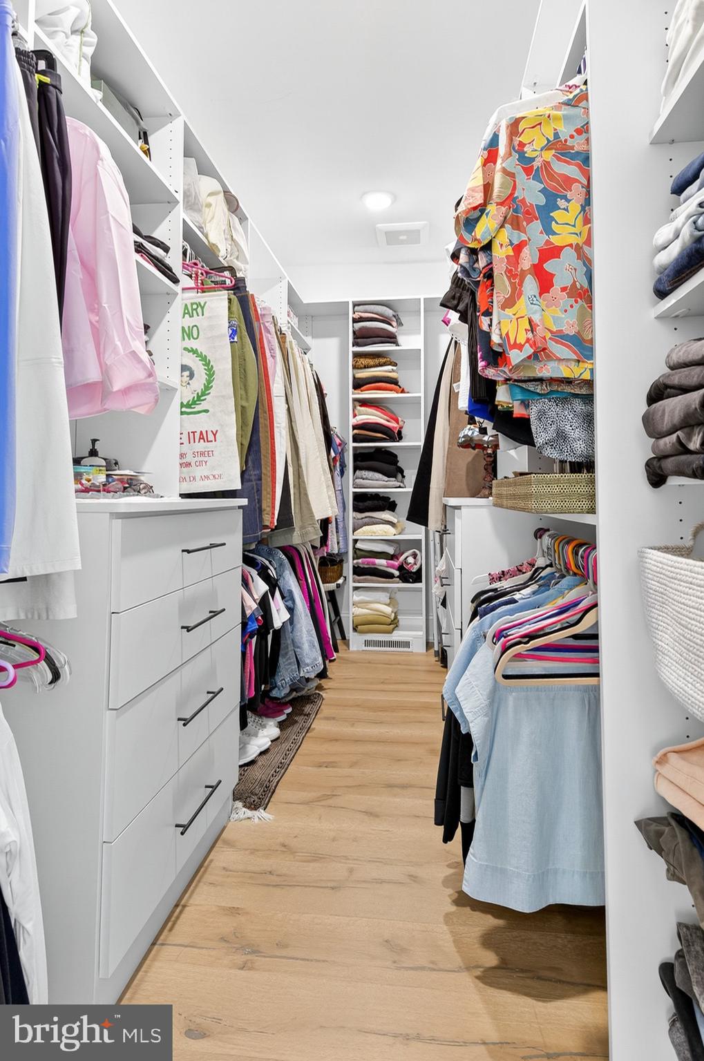 STONEHENGE ESTATES - Residential