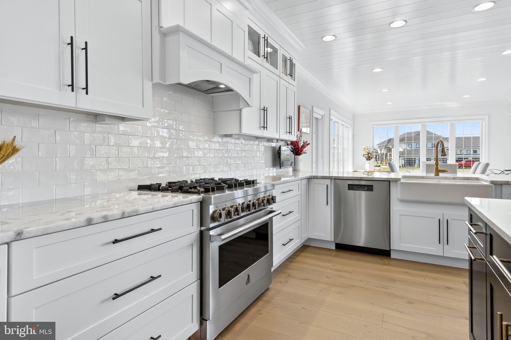 STONEHENGE ESTATES - Residential