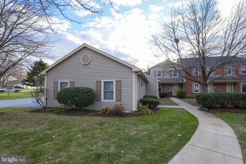 Photo of 42 Ashlea Village, New Holland, PA 17557 (MLS # PALA2045158)