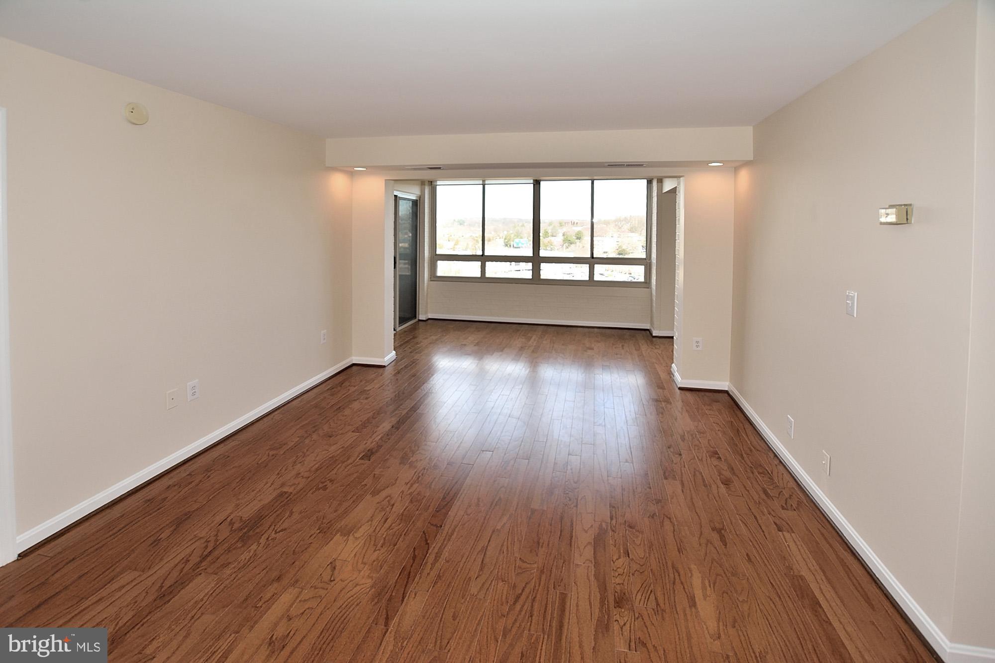 CARLYLE - Residential Lease