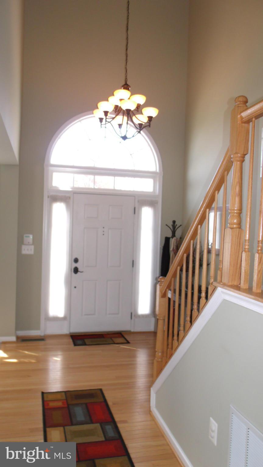 BROAD RUN OAKS - Residential