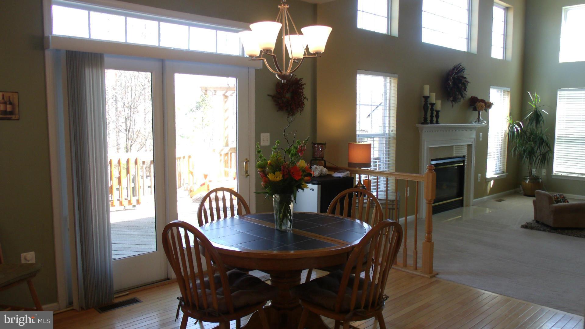 BROAD RUN OAKS - Residential