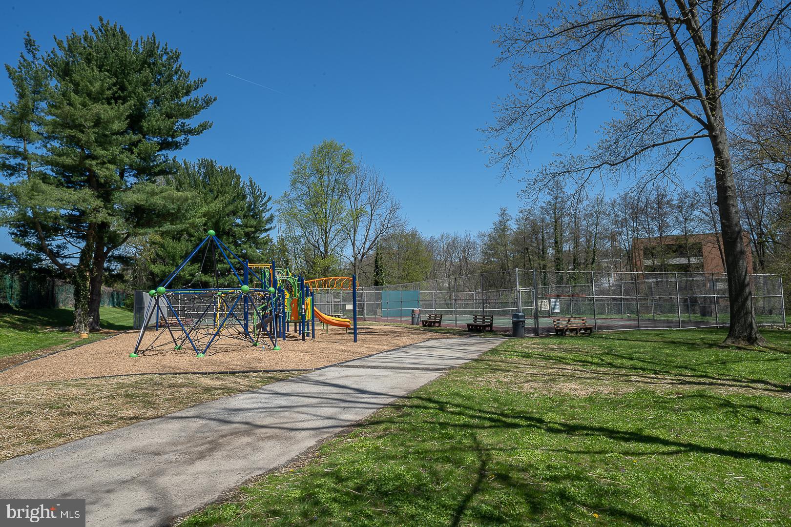 GREEN HILL - Residential