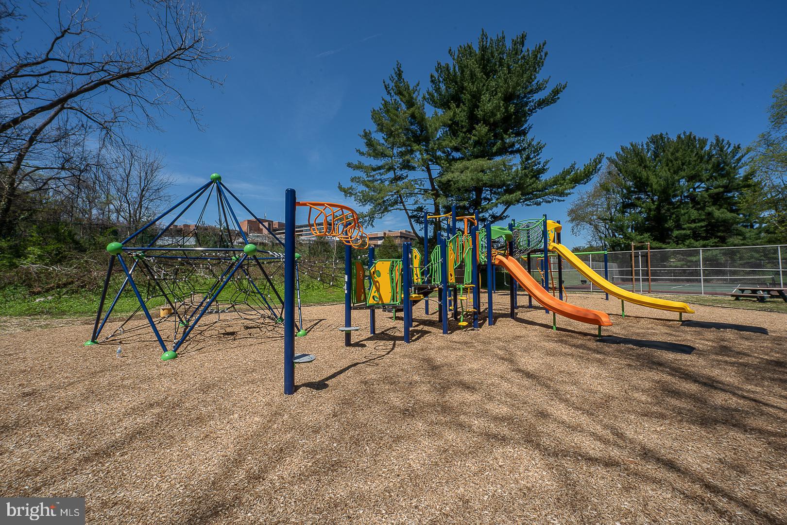 GREEN HILL - Residential