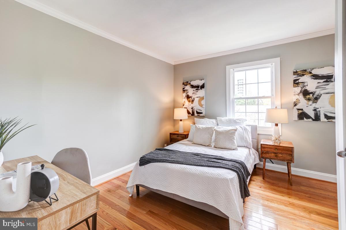 ARLINGTON VILLAGE - Residential