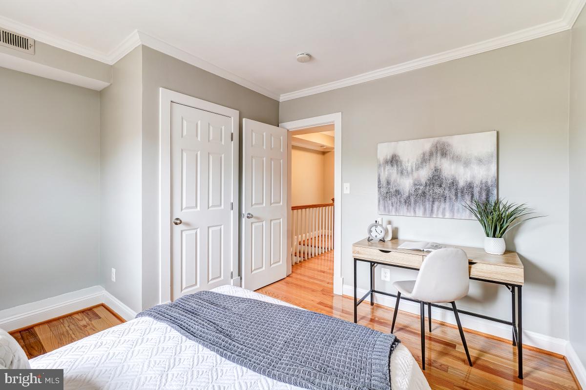 ARLINGTON VILLAGE - Residential