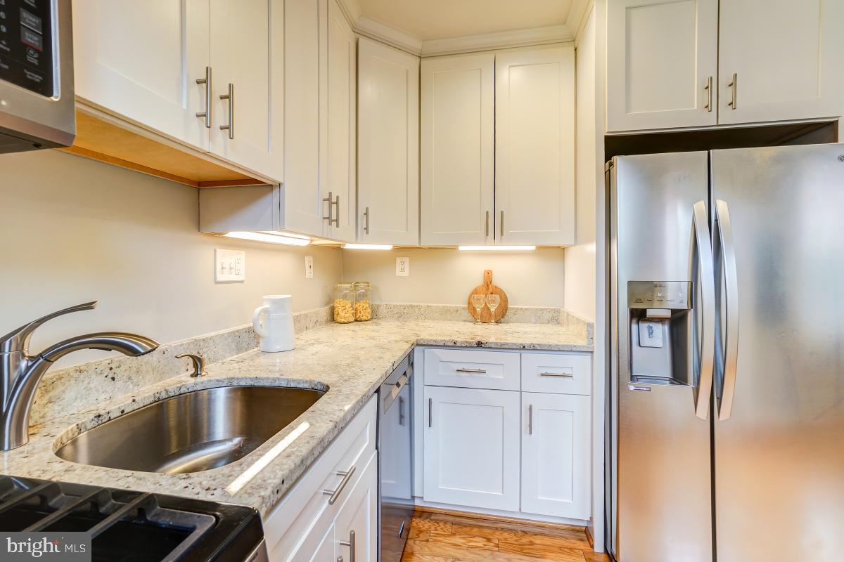 ARLINGTON VILLAGE - Residential